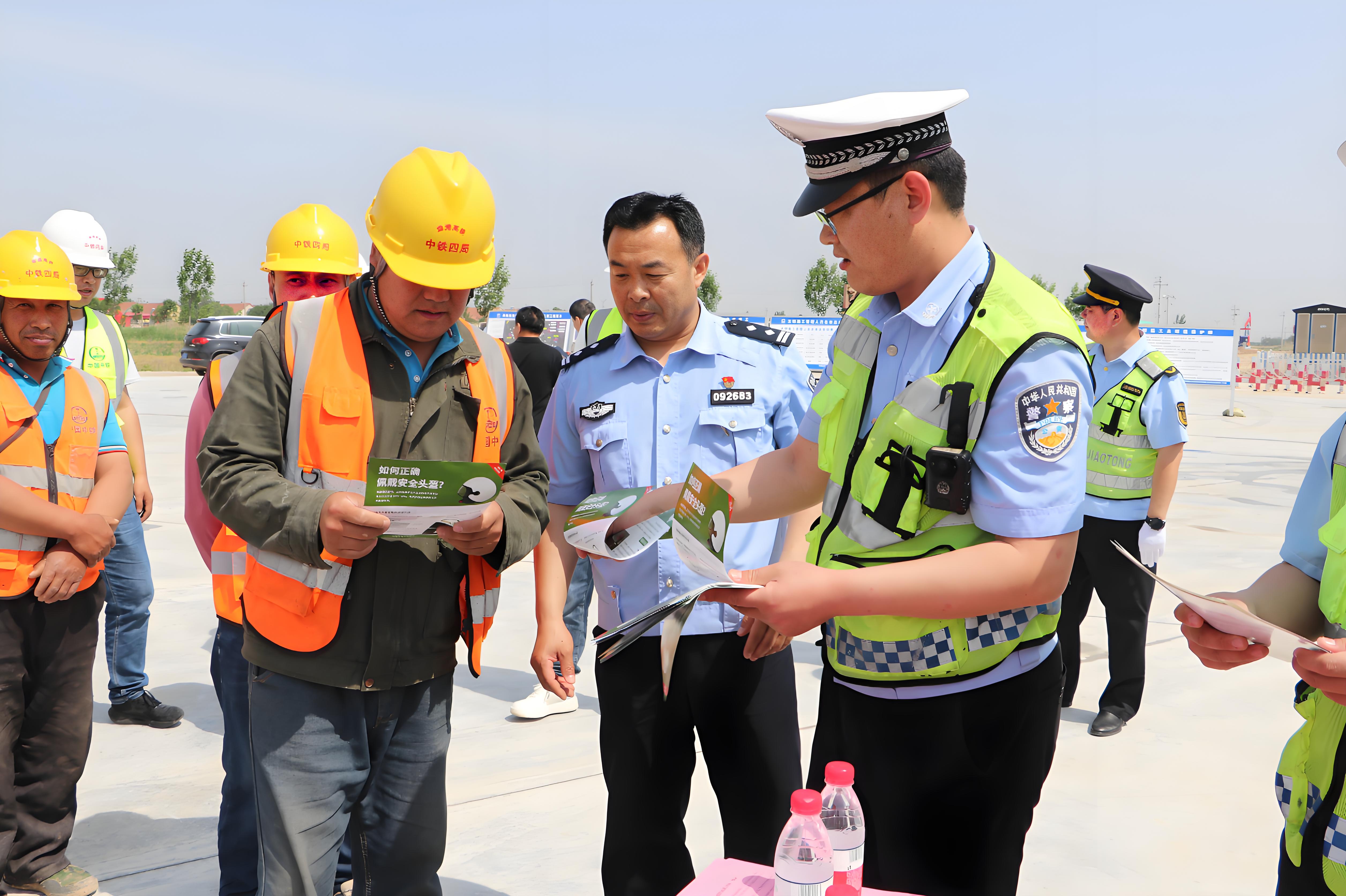 反光服厂家：专业视角下的安全与防护
