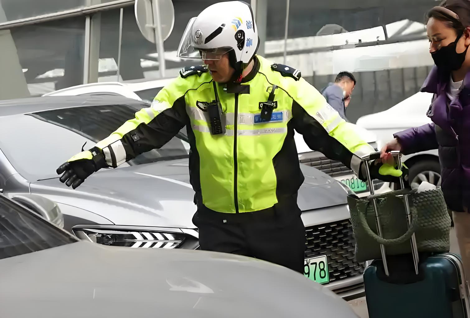 反光衣：不可忽视的生命防护屏障