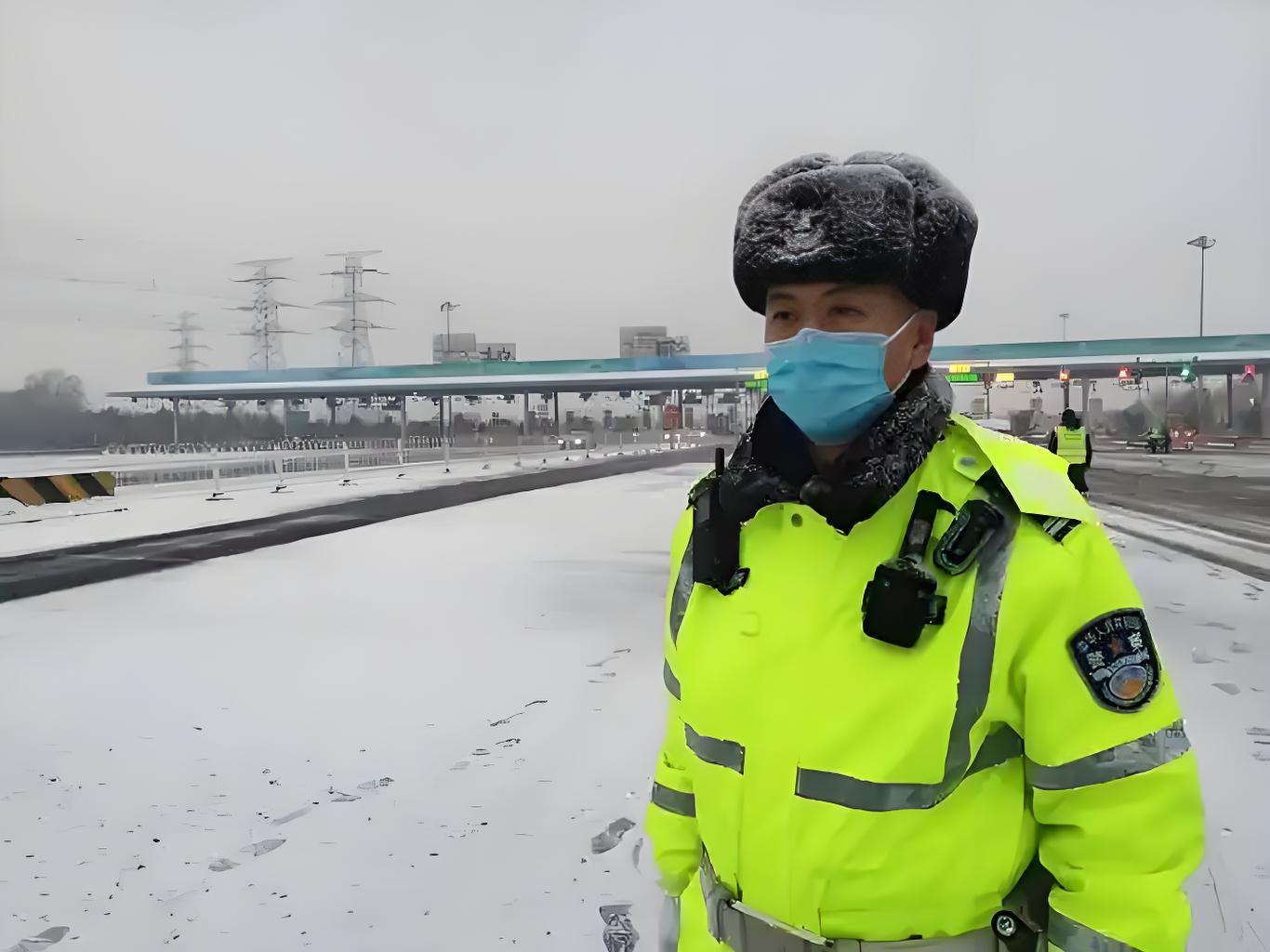 反光安全衣：职业防护中不可忽视的生命防线