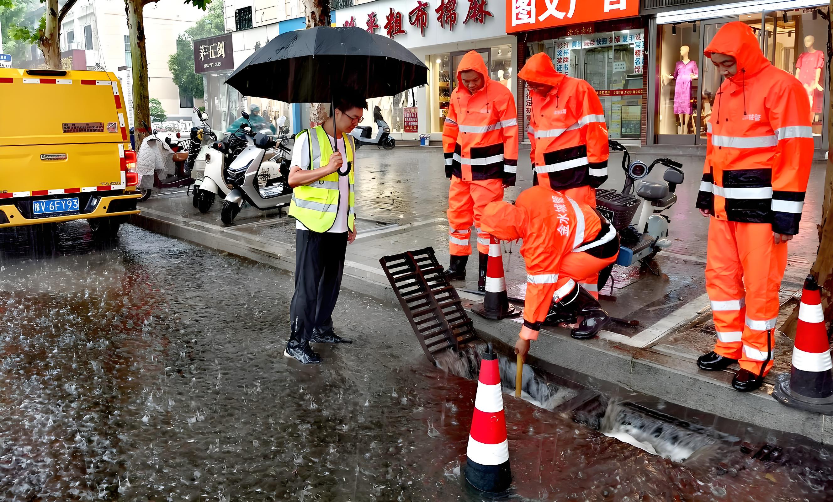 城管反光雨衣材质细分深度解读