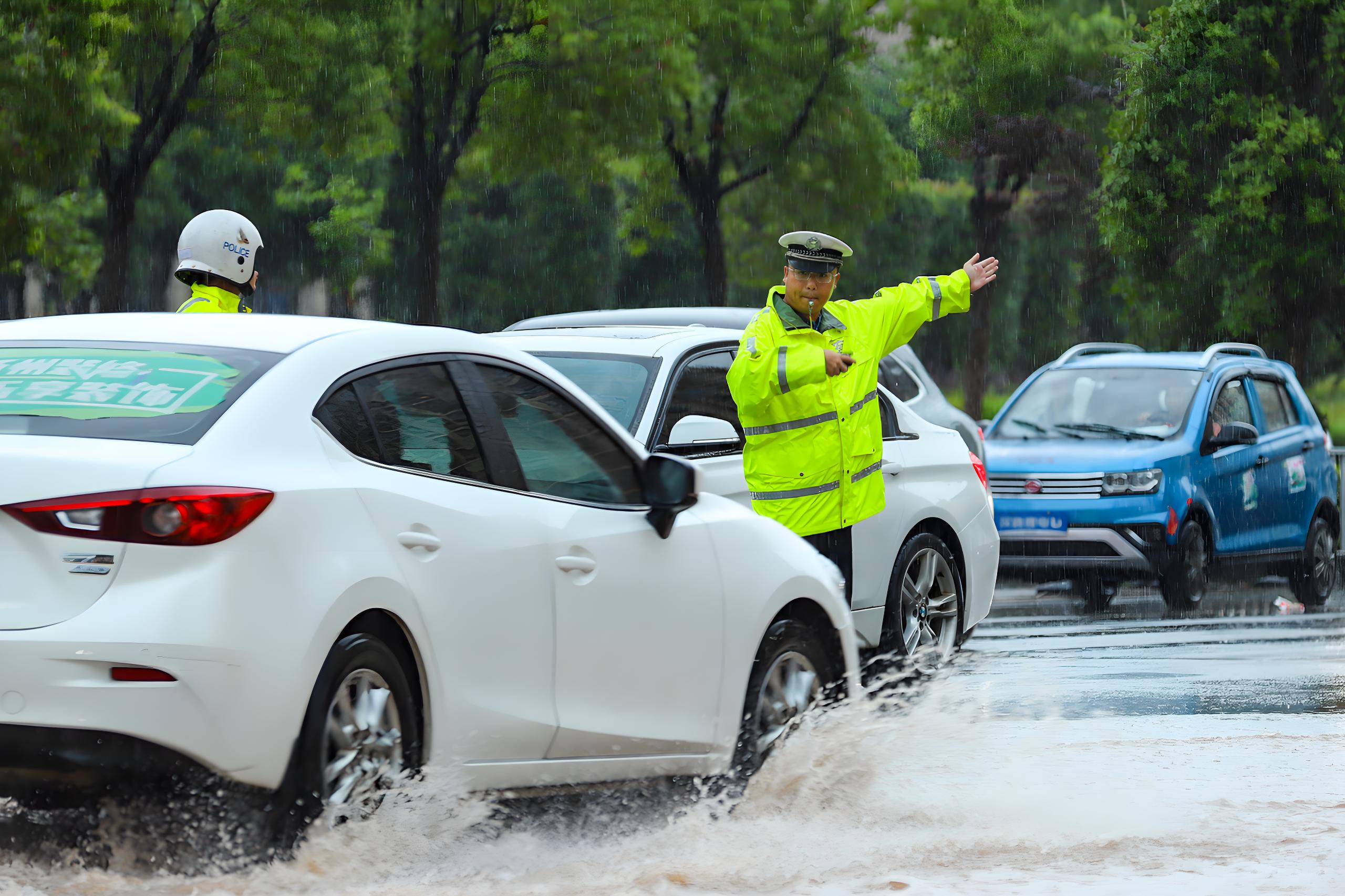 3M特氟龙反光雨衣：多场景守护，安全与舒适兼得